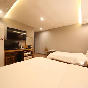 Prima *** Busan